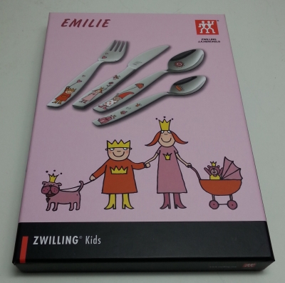 Zwilling Emelie beidseitige Gravur Name und Datum